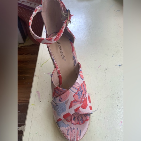 Shoedazzle | floral print wedge - Picture 11 of 13
